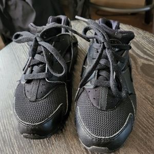 Boys Nike sneakers size 12